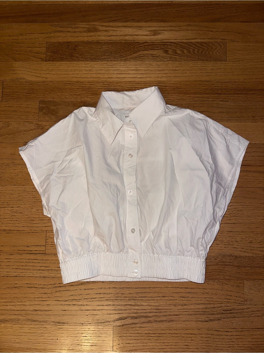Banana Republic White Cropped Cap-Sleeve Button Down Top